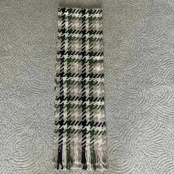 Charter Club Cashmere Houndstooth woven scarf - Picture 1 of 5
